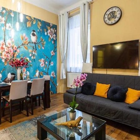 Cherry Blossom Designer Apartment In The Center With Free Parking Budapesta Exterior foto